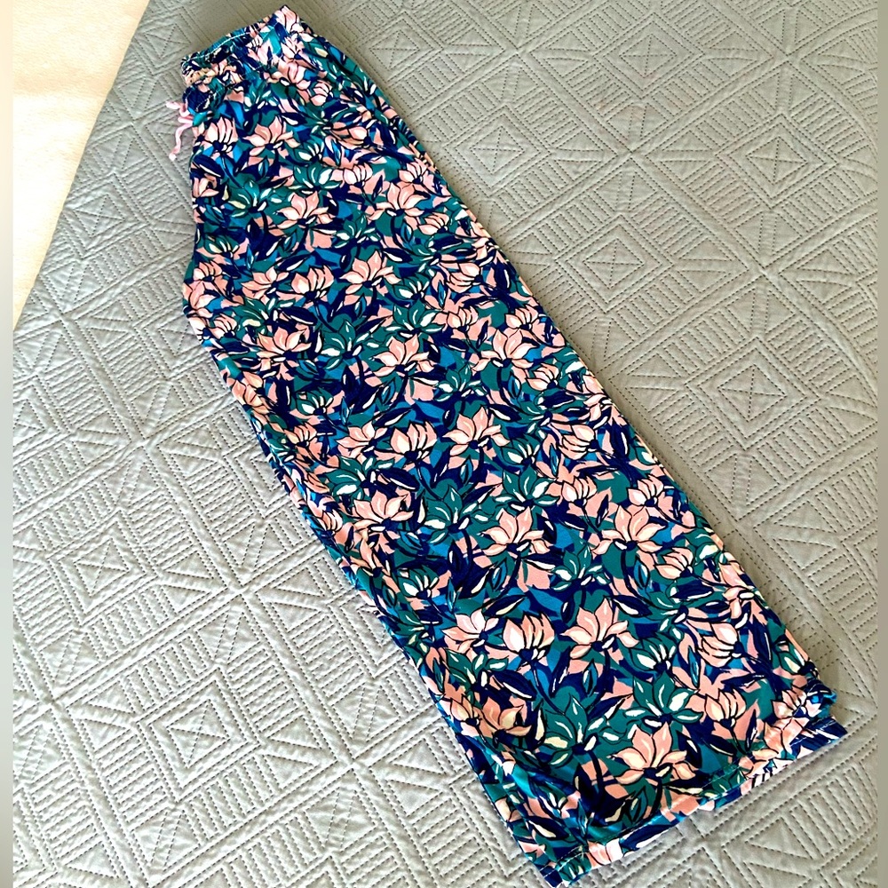 SUPER SOFT & Super Cute Cropped Pajama Pants